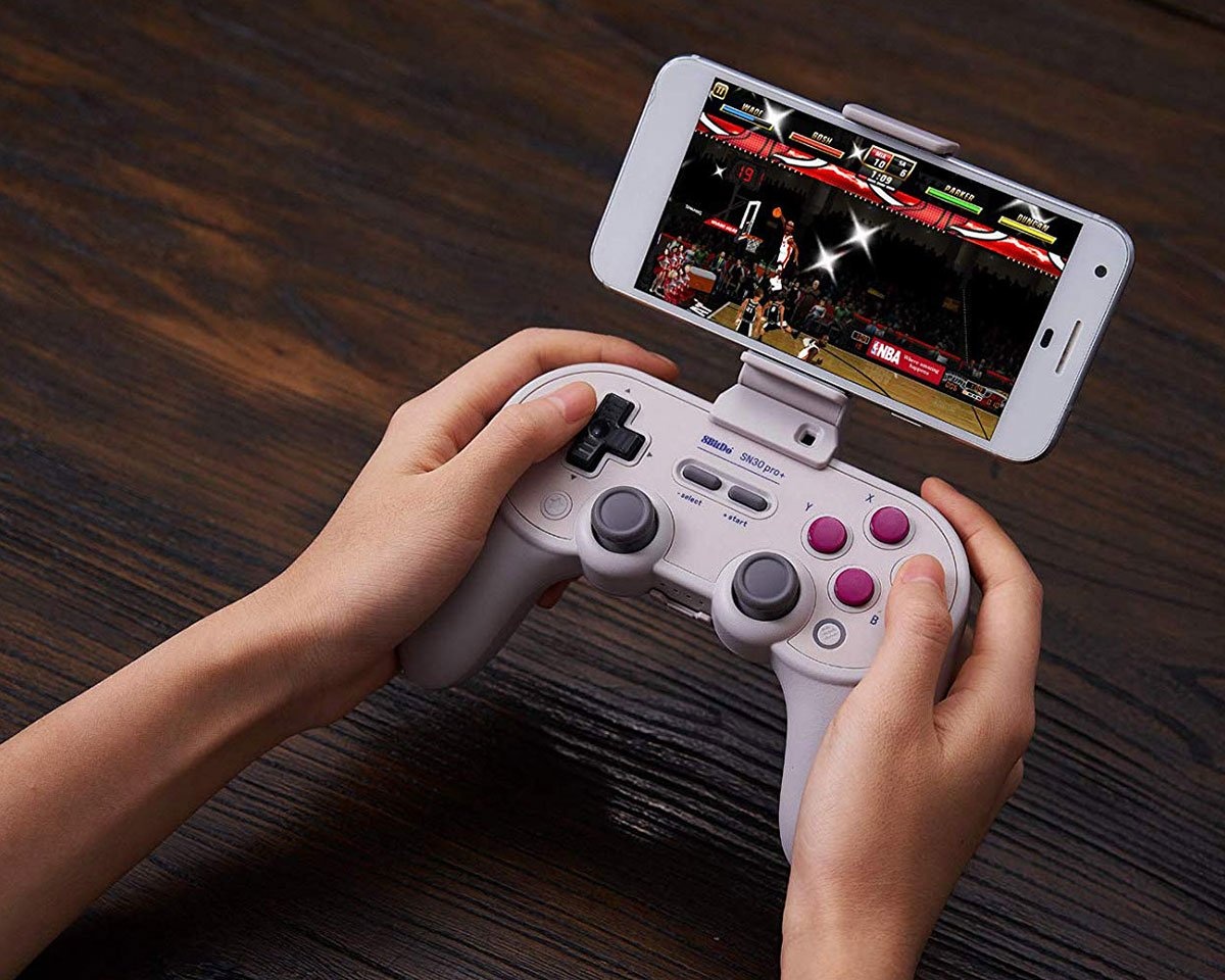 Buy 8bitdo Smarthpone Clip For Sn30 Pro At Maxgaming Com