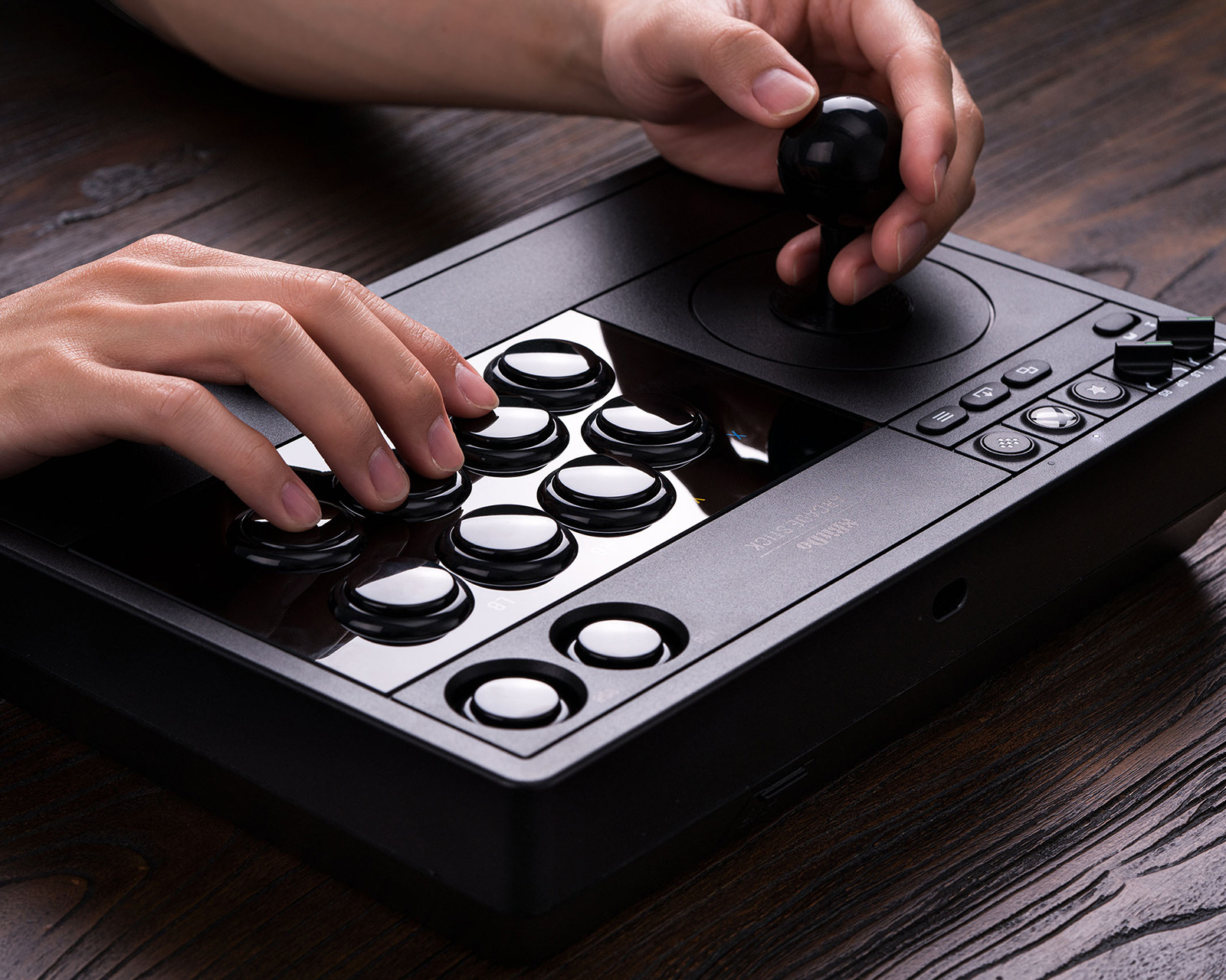 Xbox　Seriesハード　8BitDo Arcade Stick for Xbox Black 8BitDo Arcade Stick for Xbox