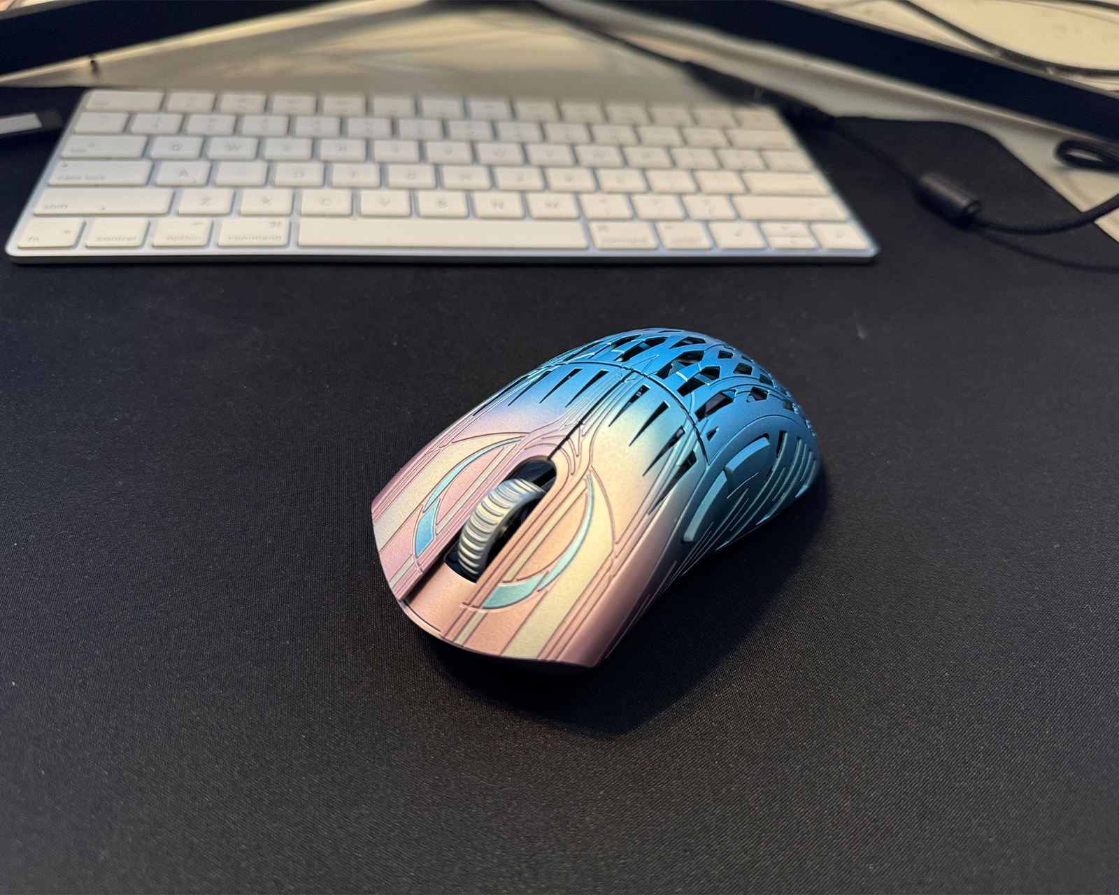 Pwnage Stormbreaker Magnesium Wireless Gaming Mouse - BLG L.E