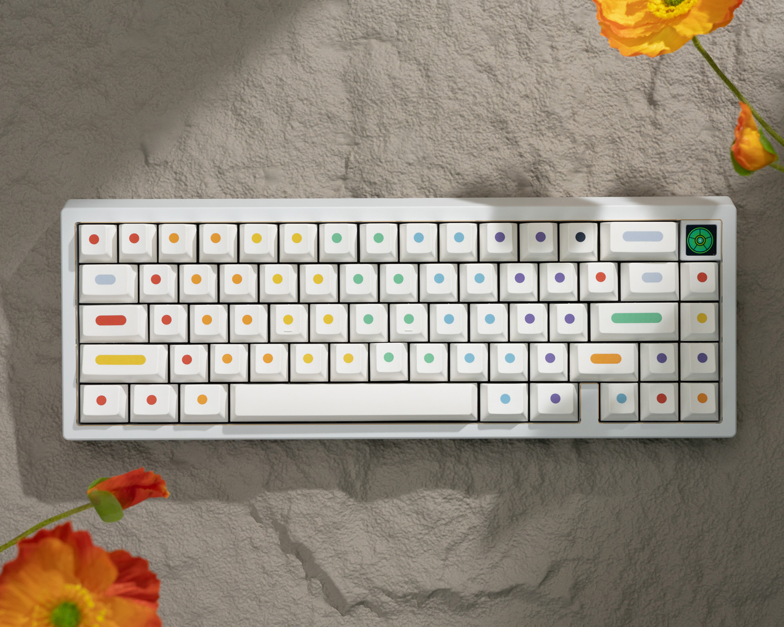 Wuque Studio Zoom65 No Tail Light Edition - E-White - MaxGaming.com