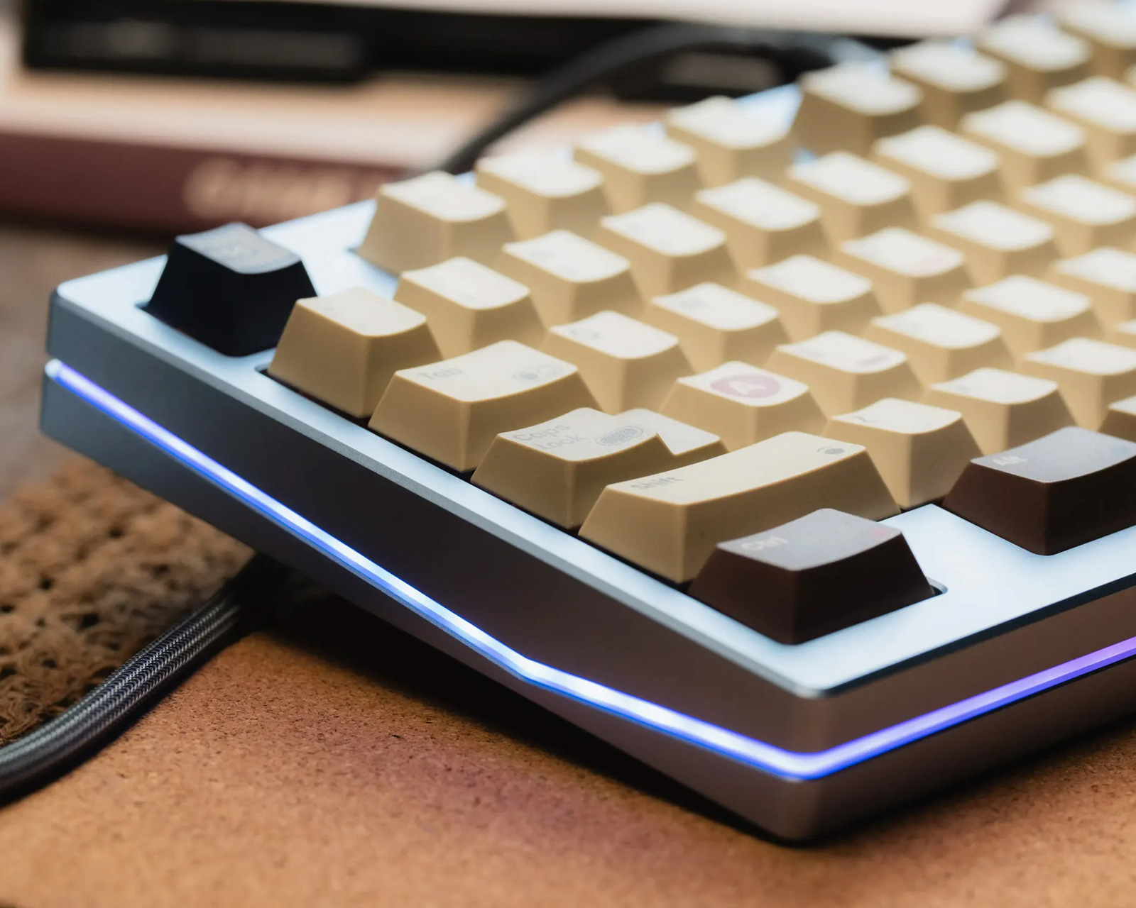 Wuque Studio Paper80 - Black - MaxGaming.com