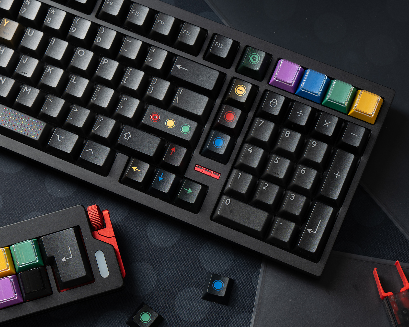 KBDfans PBTfans Retro Dark Lights R2 - Base kit - MaxGaming.com