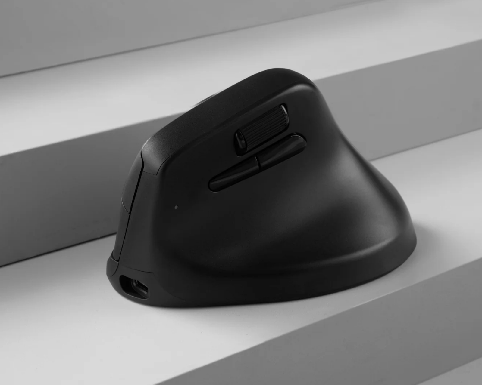 Keychron M5 8K Wireless Mouse - Black - MaxGaming.com