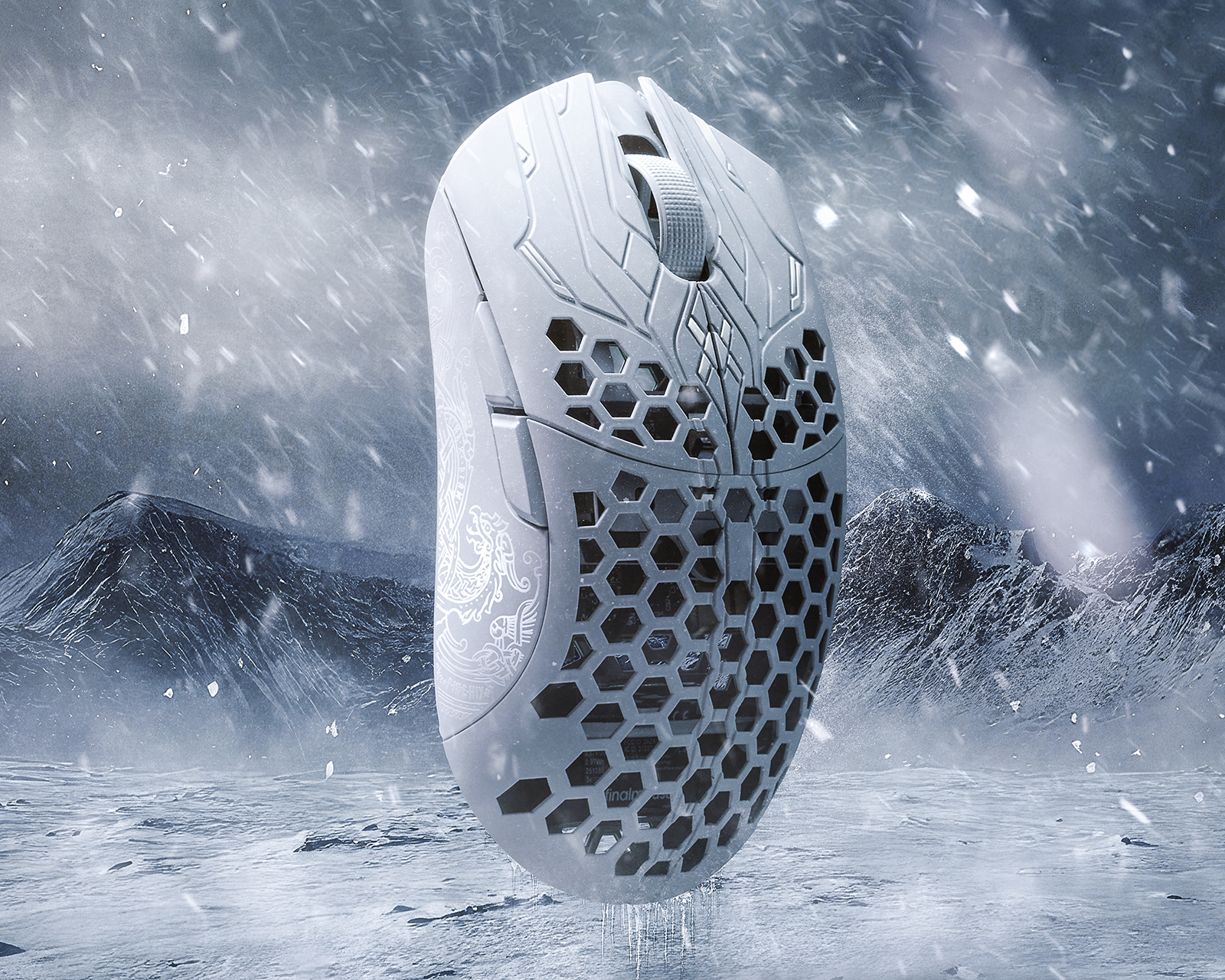 Finalmouse ULX Frostlord - Medium - MaxGaming.com