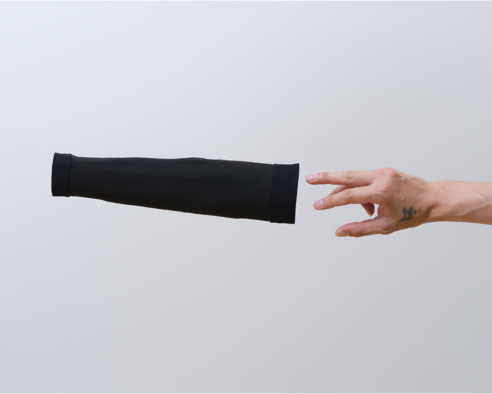 Midori B4M V2 Arm Sleeve - Size L - MaxGaming.com